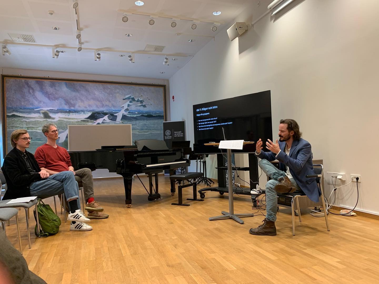 Last Thursday I had the privilege of presenting on choral composition and my choral works for a group of composers and choral aficionados at @mhm.lu.se and @korcentrumsyd . An original Bruno Liljefors was an inspiring backdrop for this hunter-compose
