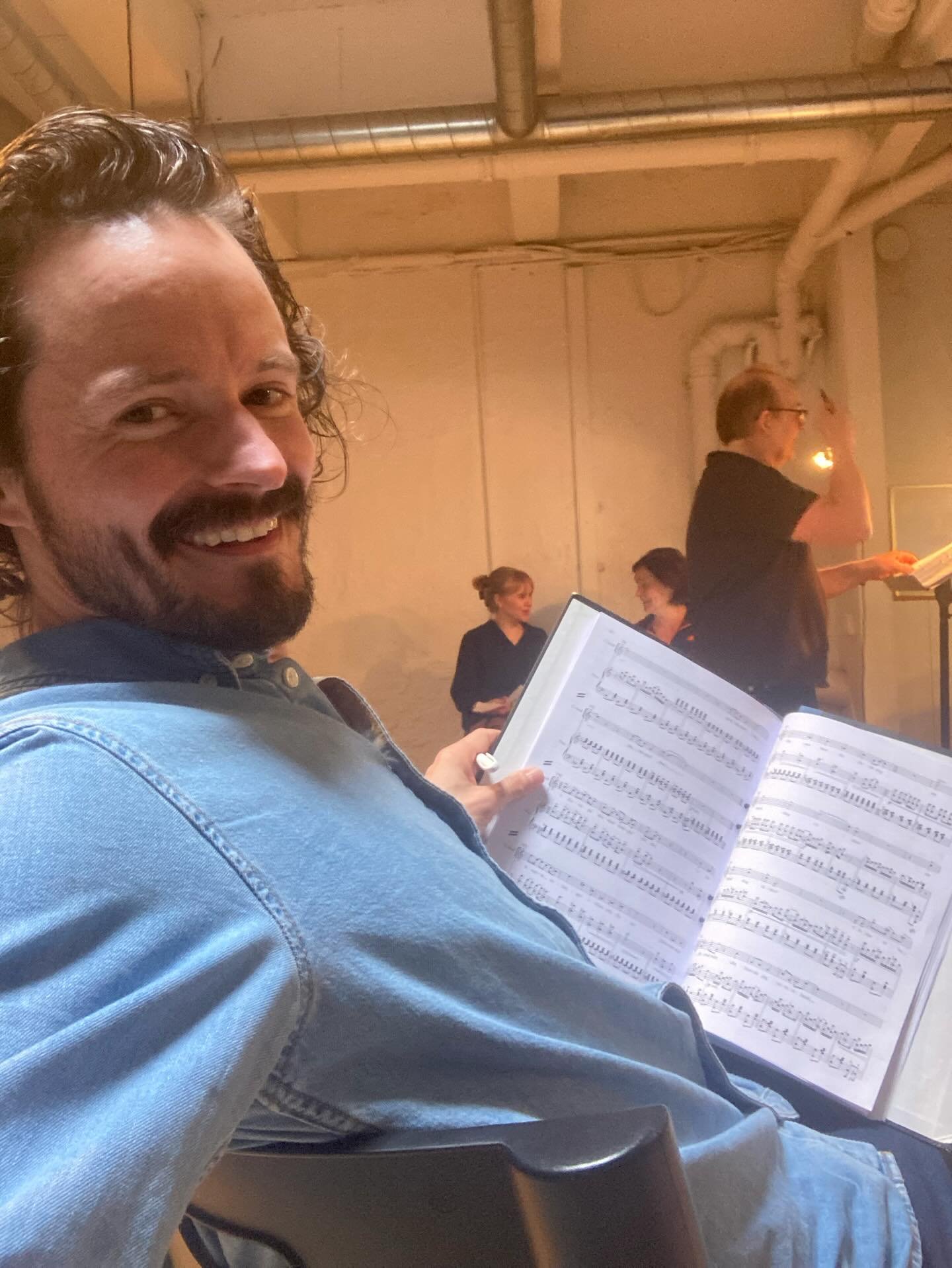 A little workshop for our new opera Anders &amp; Emma Zorn - featuring the great G&ouml;ran Eliasson, pictured. #opera #composer