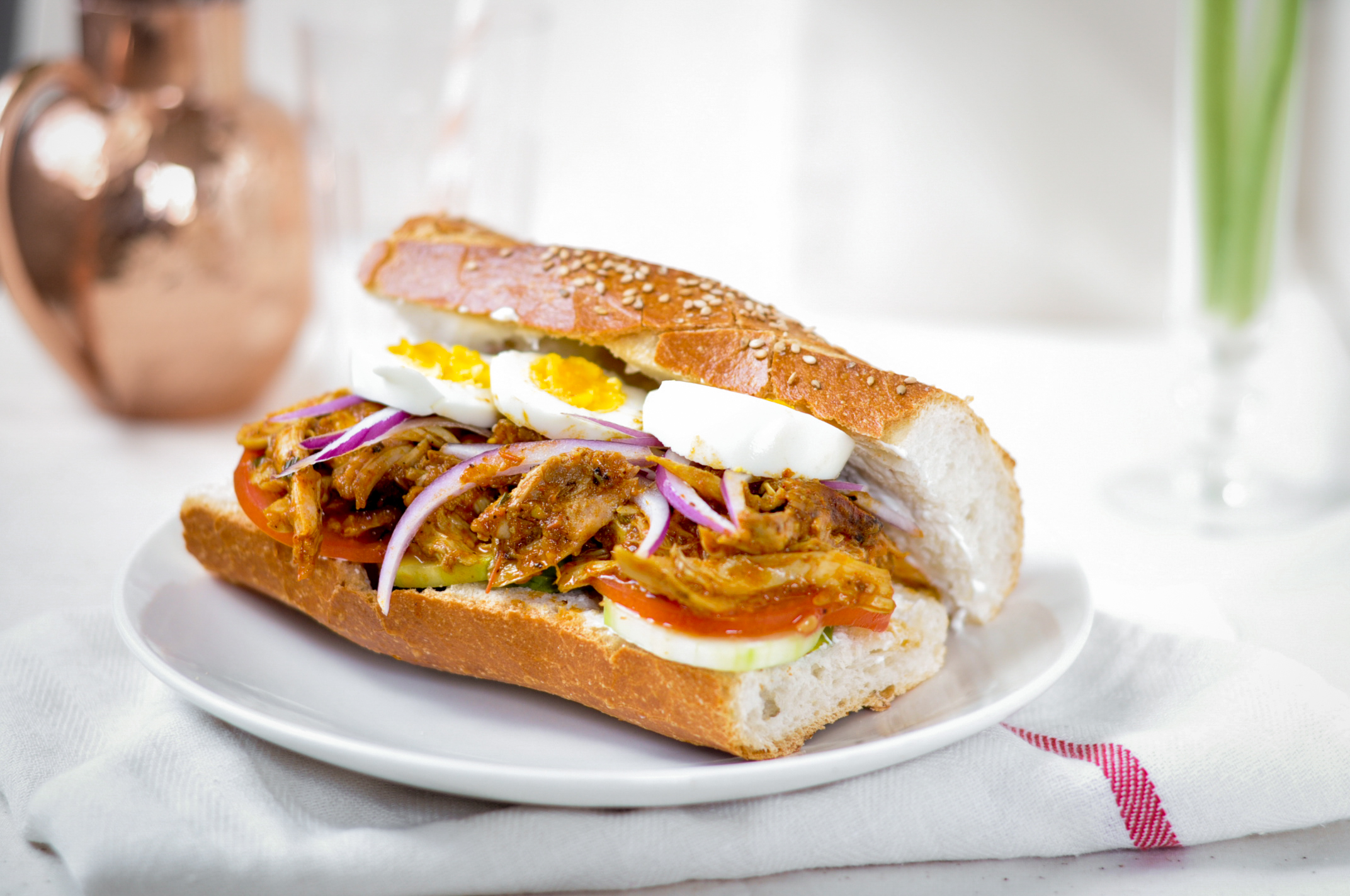 PULLED TANDOORI CHICKEN SANDWICH