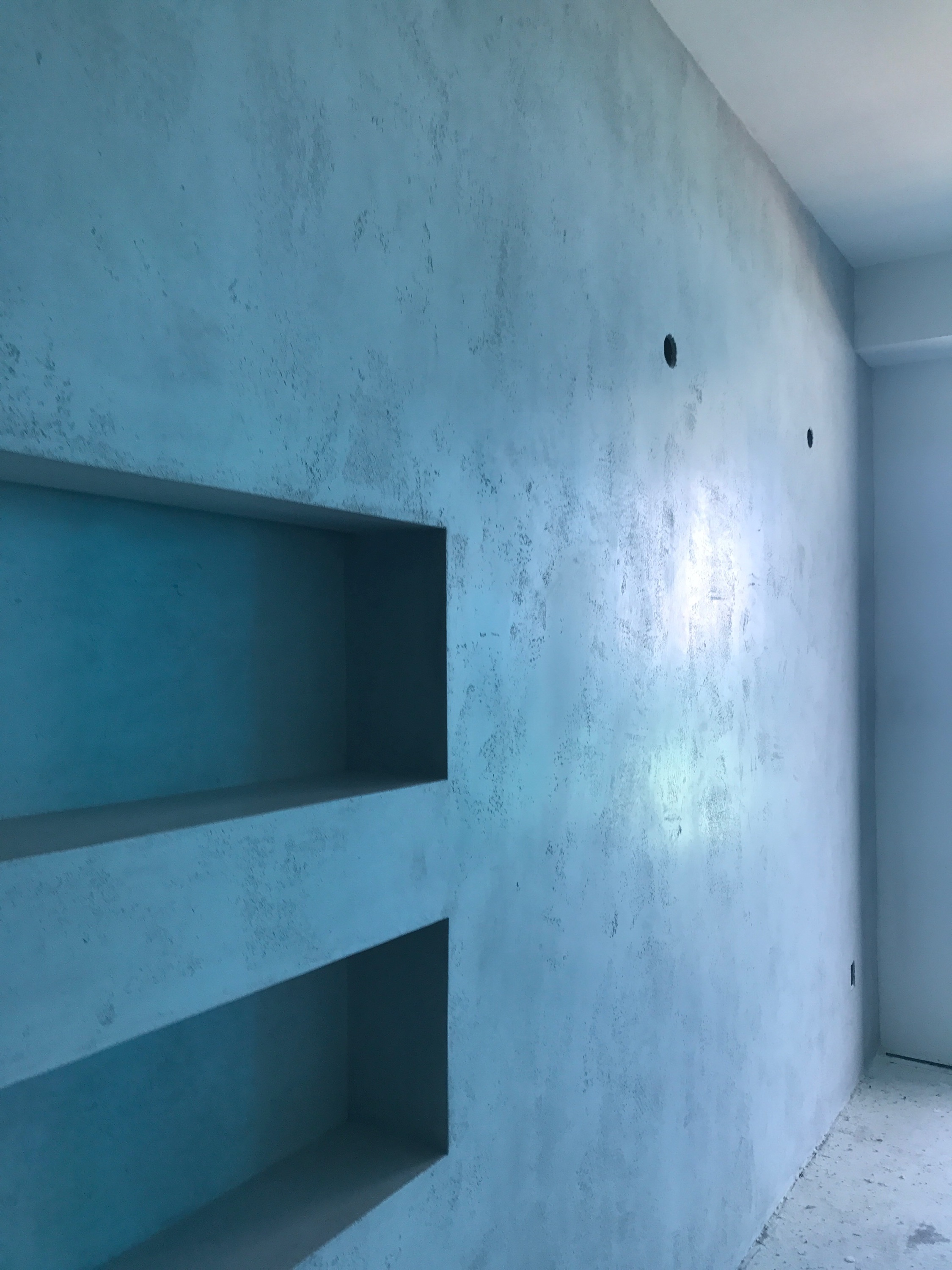 Microcemento Feature Wall