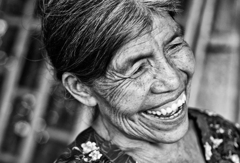 mayan-woman-smiling.jpg