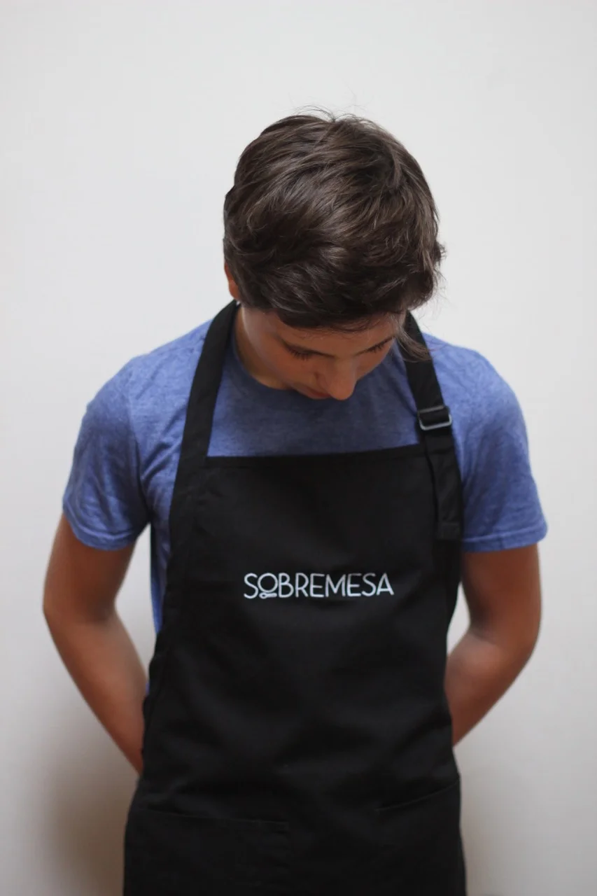 Sobremesa Aprons