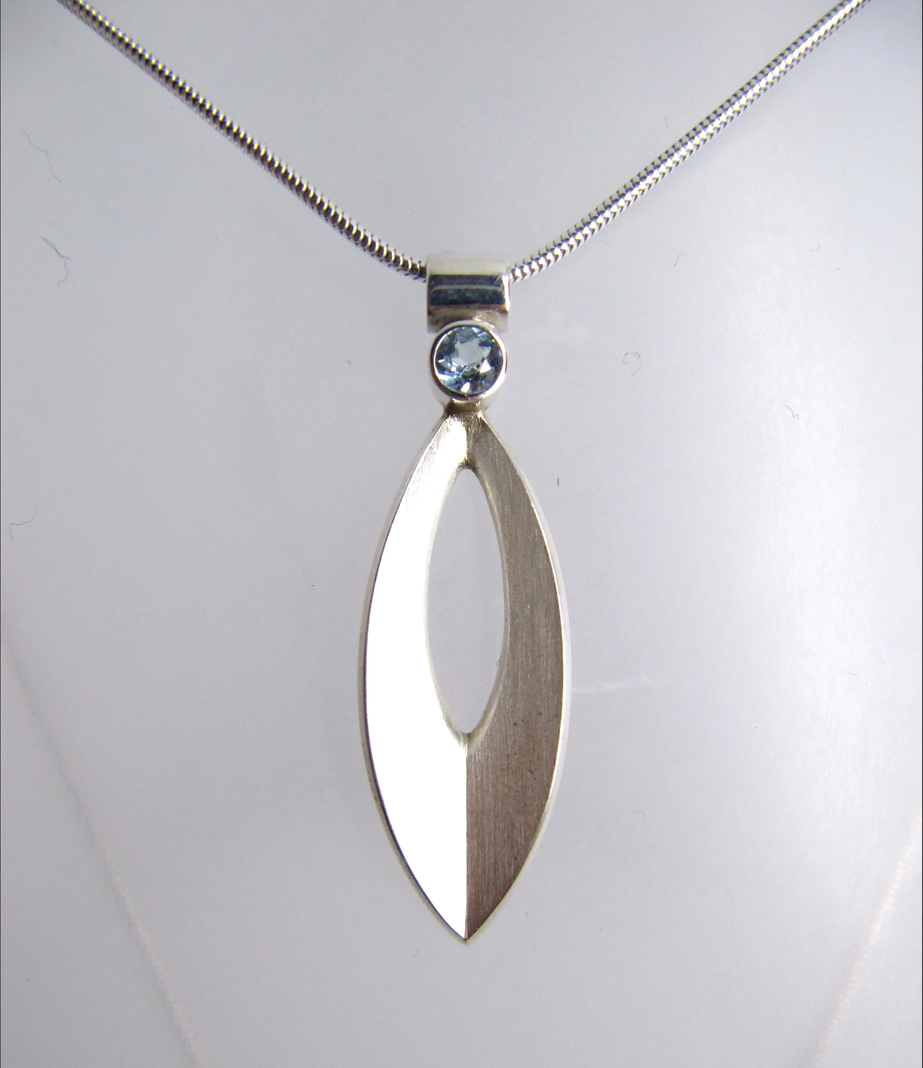 Leaf pendant