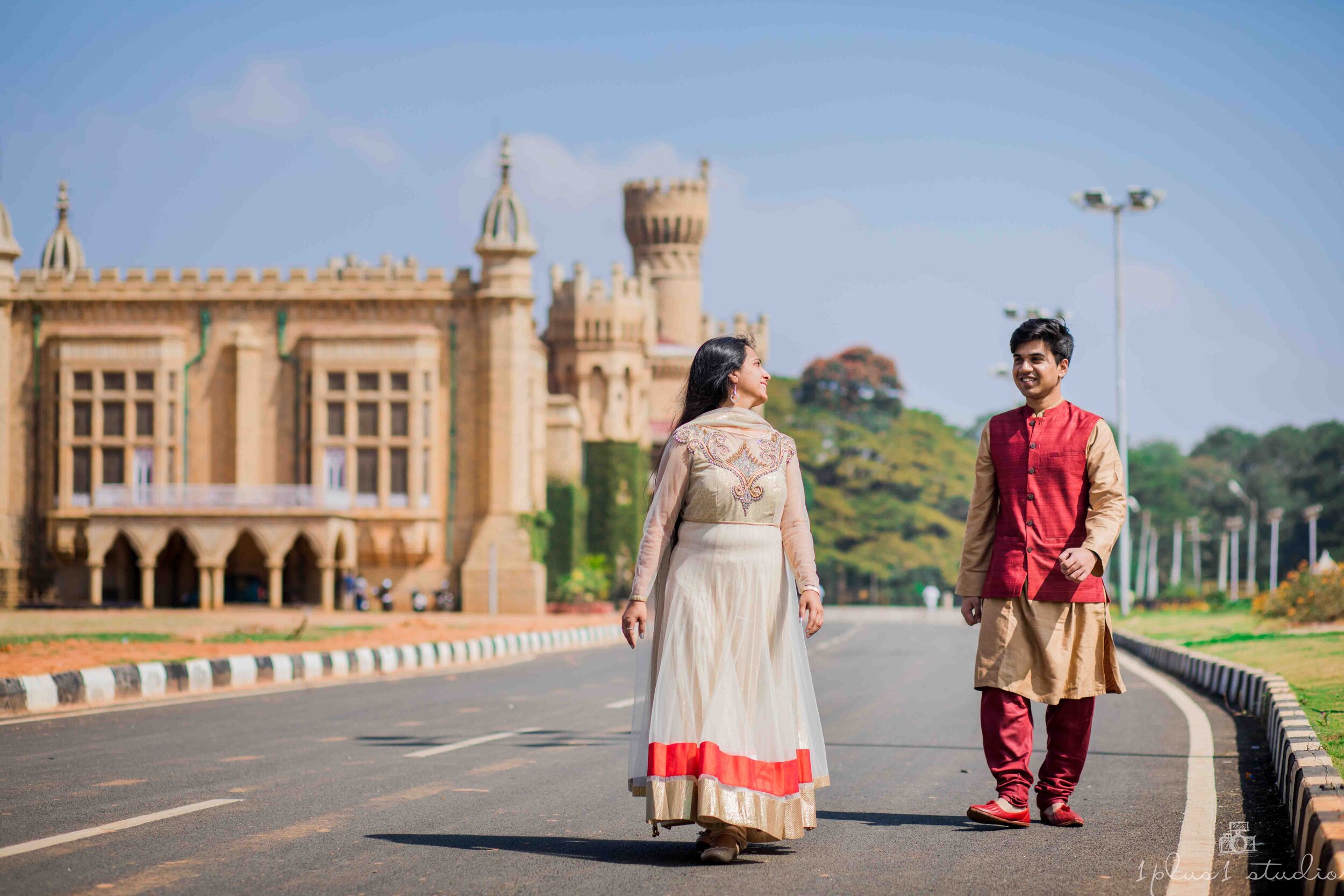 Bangalore Palace pre wedding couple shoot  Udit Bela-4.jpg