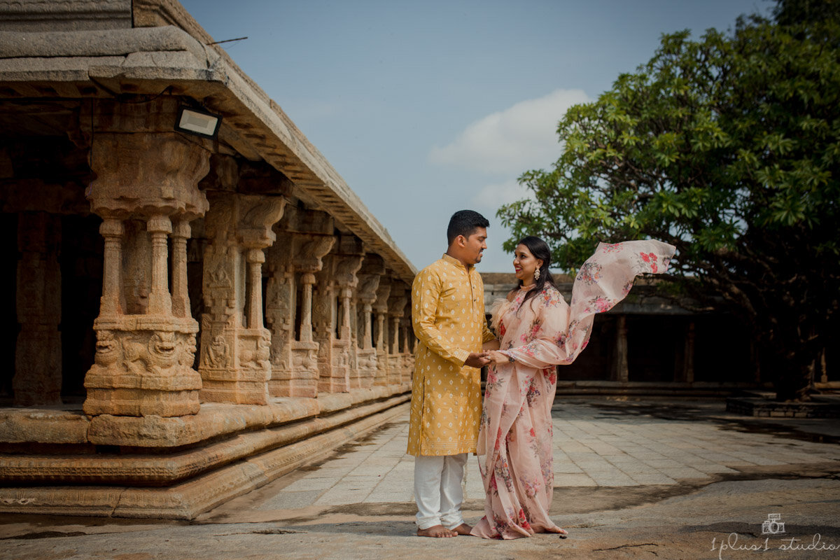 Lepakshi pre wedding couple shoot Manthan Sakshi-2.jpg