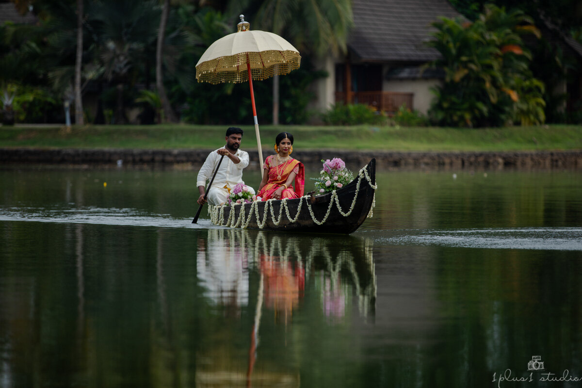 Niro Vitha Zuri Kumarakom Backwaters Kerala destination wedding70.jpg