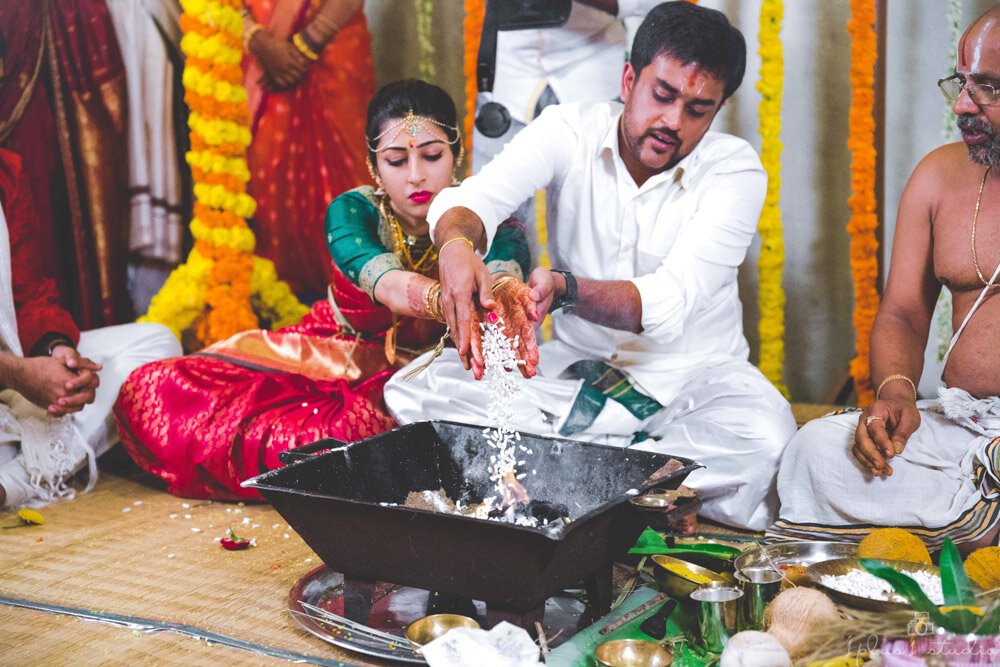 Srilu Ashwin Ganjam Mantapa Bangalore wedding photographer41.jpg