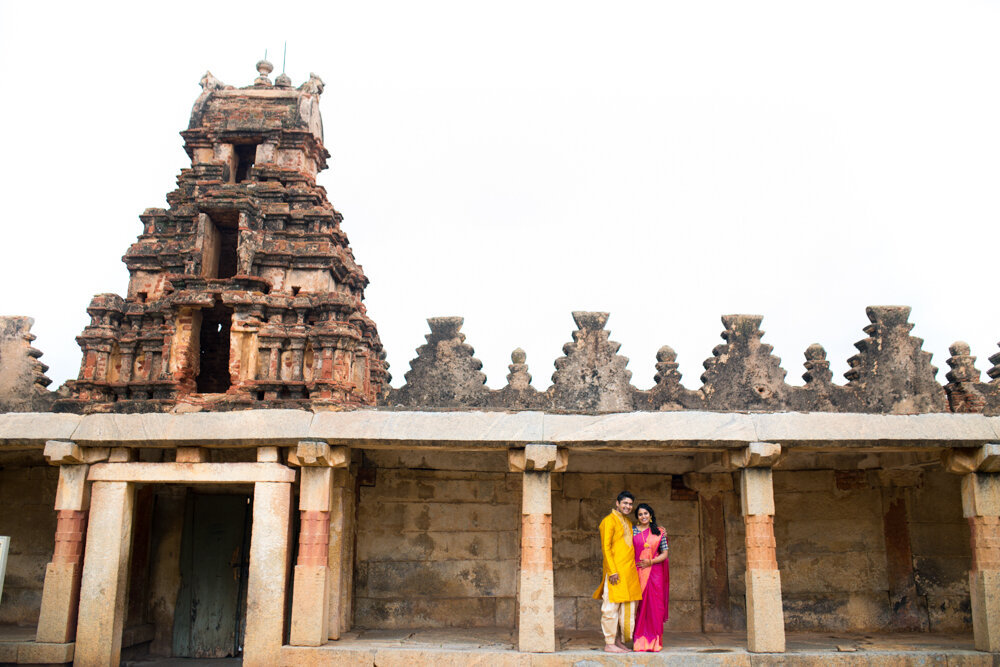 Bhoga Nandishwara Temple Couple Shoot 22.jpg
