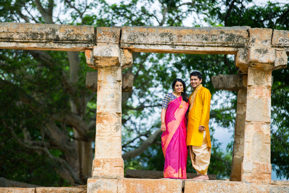 Bhoga Nandishwara Temple Couple Shoot 33.jpg