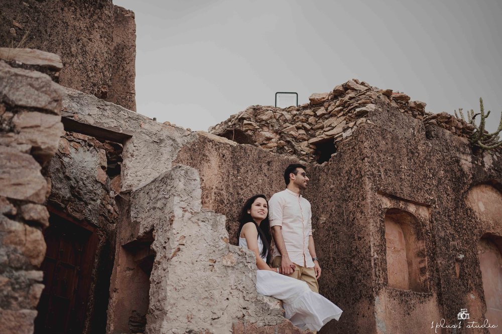 Mundota Fort and Palace Wedding Couple Shoot Destination Wedding-3.jpg