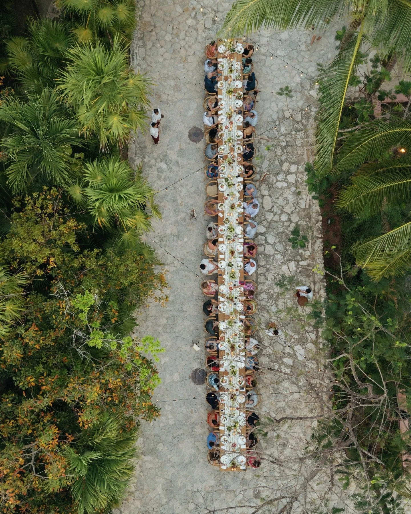 More from @belmondmaroma // Captured by @sammblake 

Along with @maxowensdesign @agencyeightstylist @predamebeauty @archiverentals @aerialistpress @susiesaltzman @stradleydavidson @theweddingartistsco @rouseandfable @casapeoniamx @marissaviola @aaron