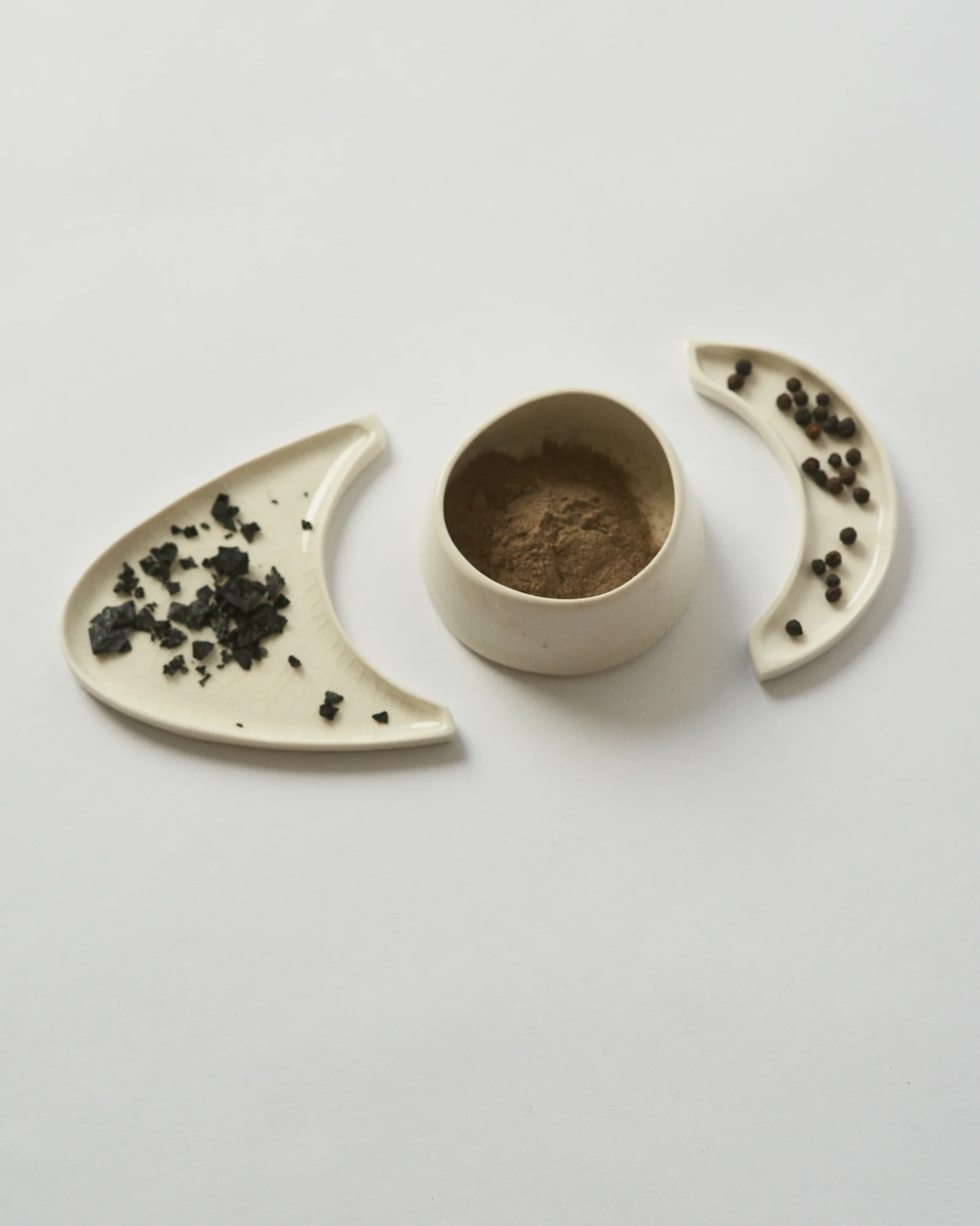 新品 ARC Objects crescent moon plates crescent moon plates + evening vessel (set) — ARC