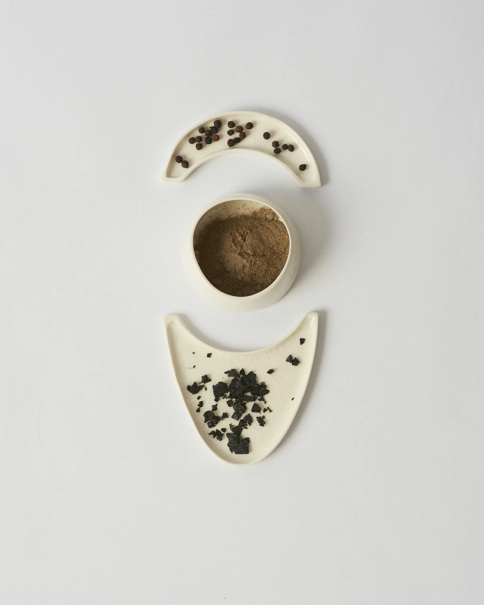 ARC_crescent_moon_plates&evening_vessel_set_in-use_2.jpg