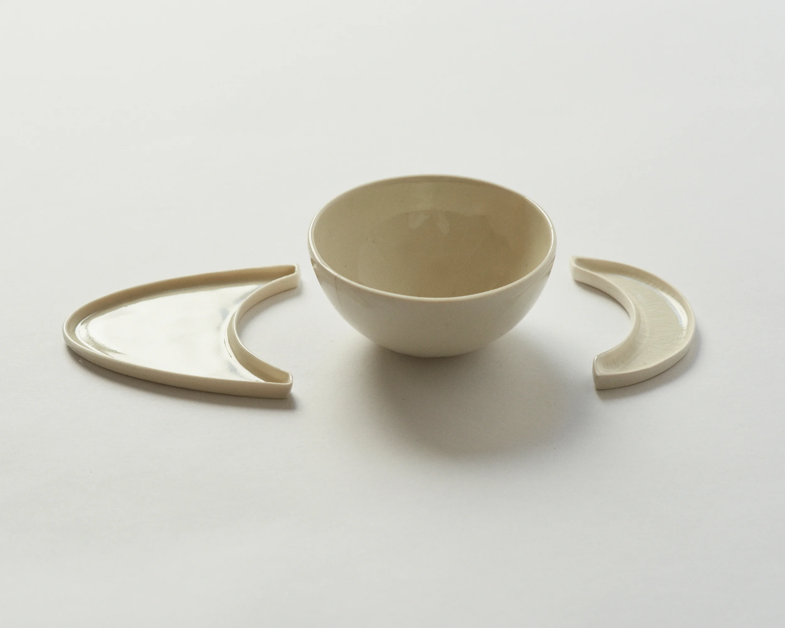 ARC_crescent_moon_plates&bowl_set_3.jpg