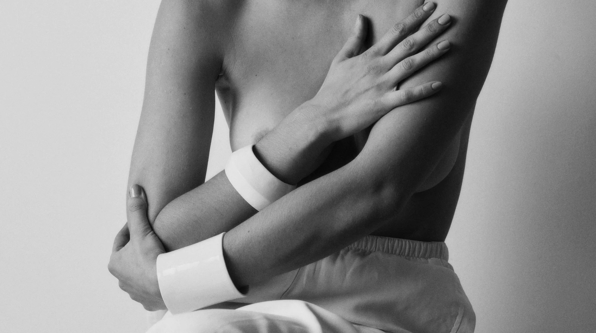 ARC_bracelet-arms_BW.jpg