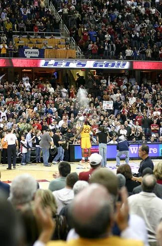 Cavs - Lebron James Chalk Toss2.JPG