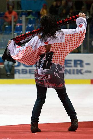 Hockey - Girl Dance with Scarf and Jersey.JPG