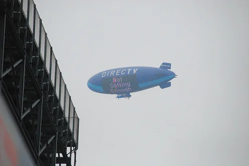 DirecTV Blimp - Daytona 09.jpg