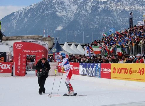 2009 Weltcup - Sponsorship - Skiing.JPG