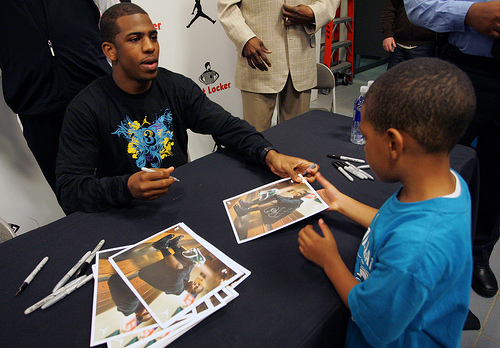 Chris Paul Signing - Foot Locker New Orleans.jpg