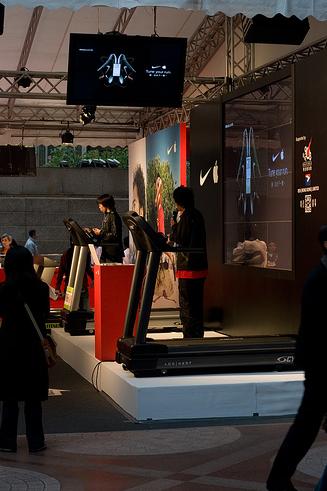 Nike - Apple Display - Hong Kong (Times Square).jpg