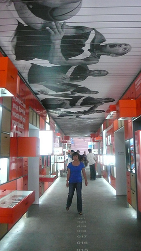 Nike Store - Ceiling.jpg