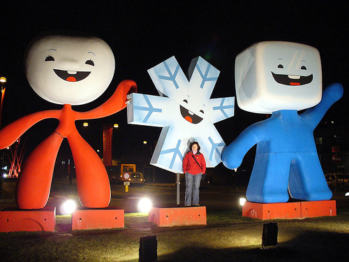 06 Torino Olympics - Mascot Statues.jpg