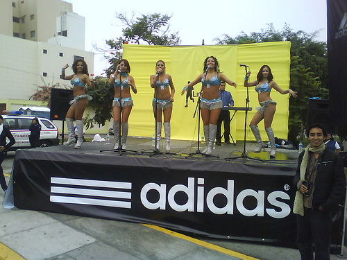 Adidas - Race Entertainment - Lima.jpg