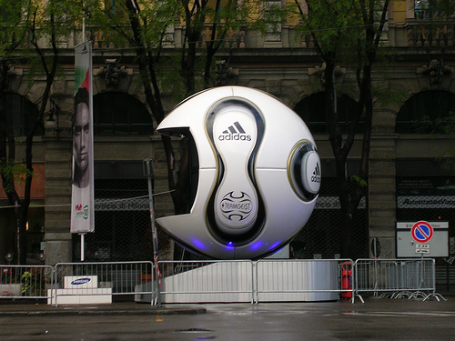 Adidas Milano Display - WC 06.jpg