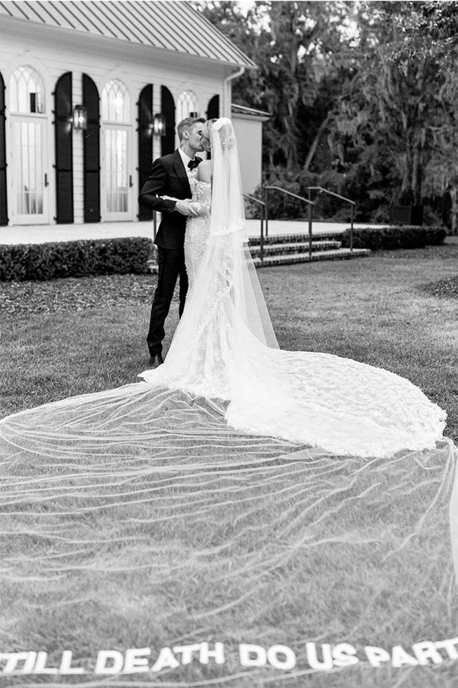 Haileys wedding dress_Virgil Bloh.jpg