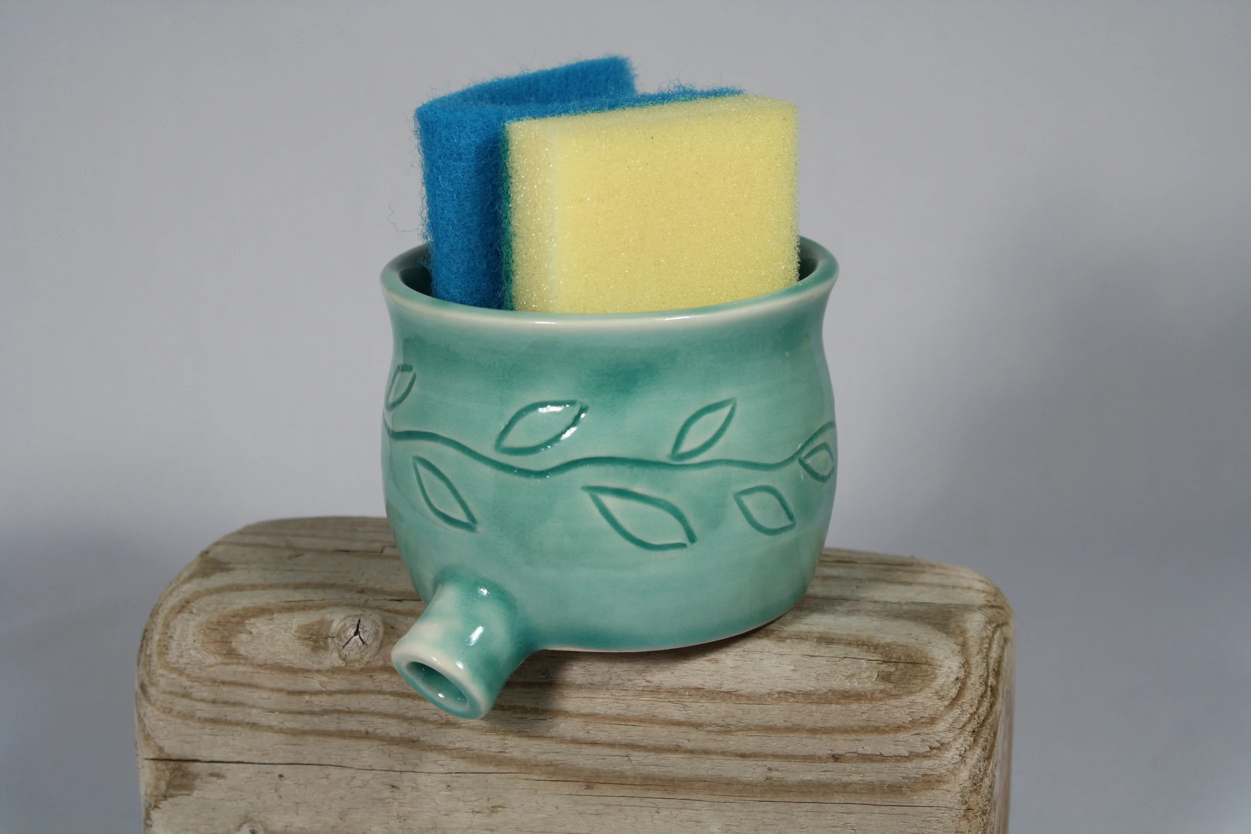 celadon sink pot