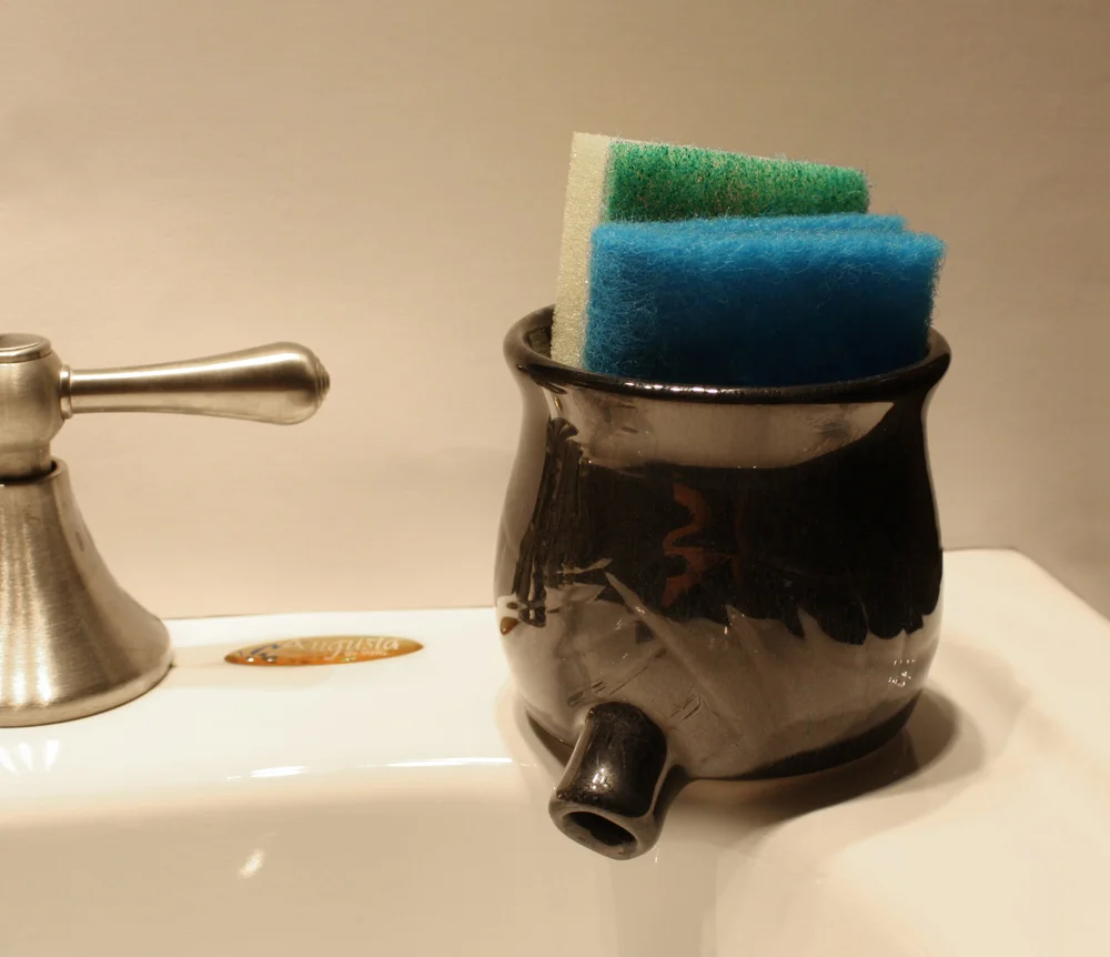 black Sink Pot