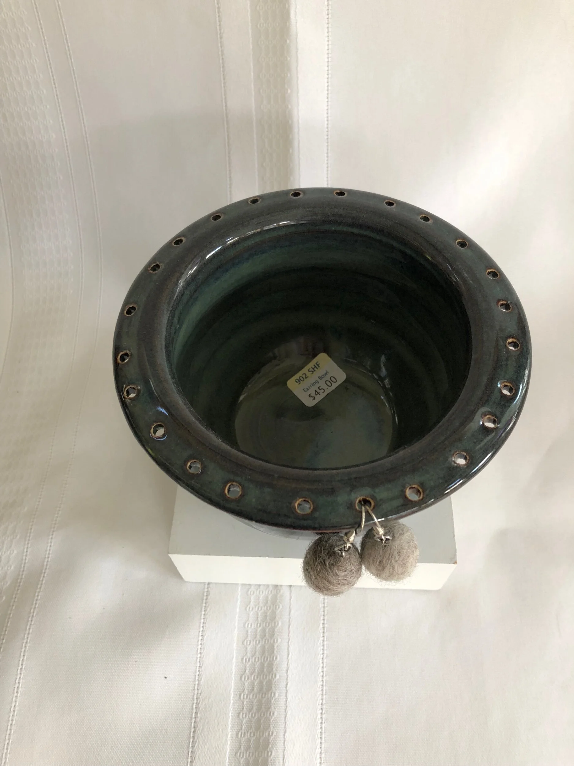 B06C3A30-55FD-4DB3-9CD8-CAE354AB248B