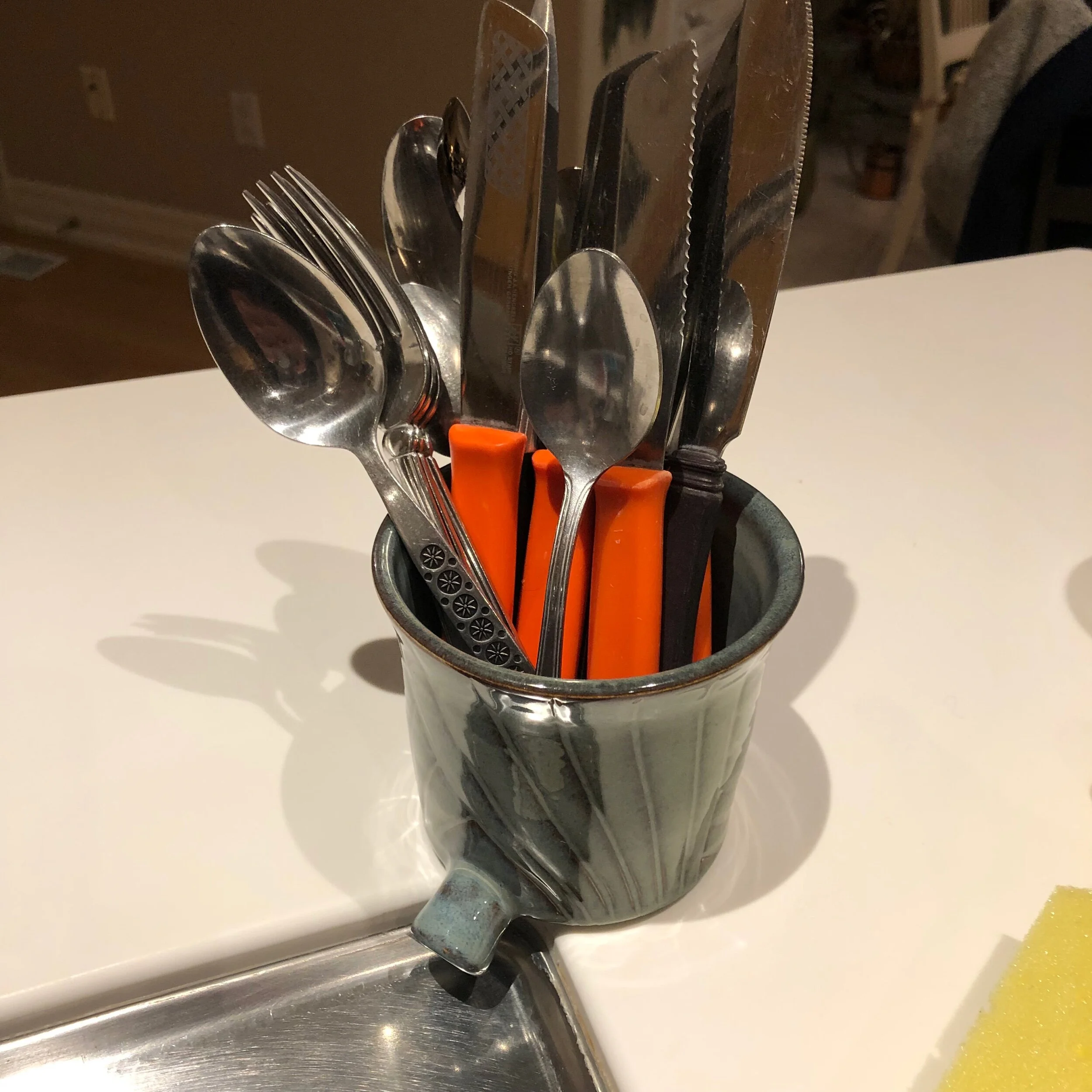 594FB4B7-54C2-47B9-A580-BB5BD36298B8