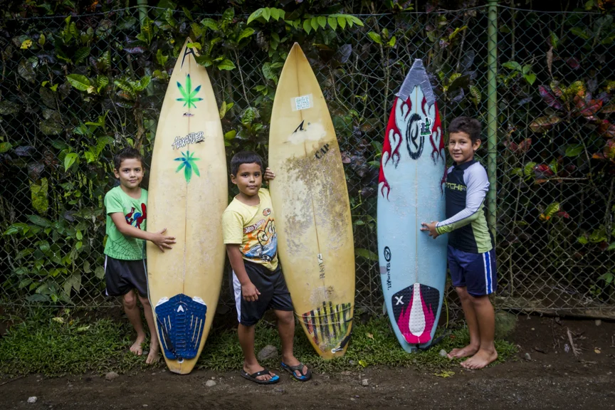Little Surfers for de Pavones series