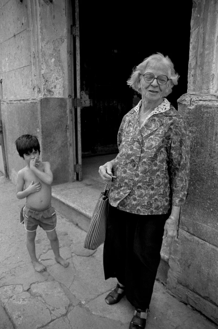 La Maestra