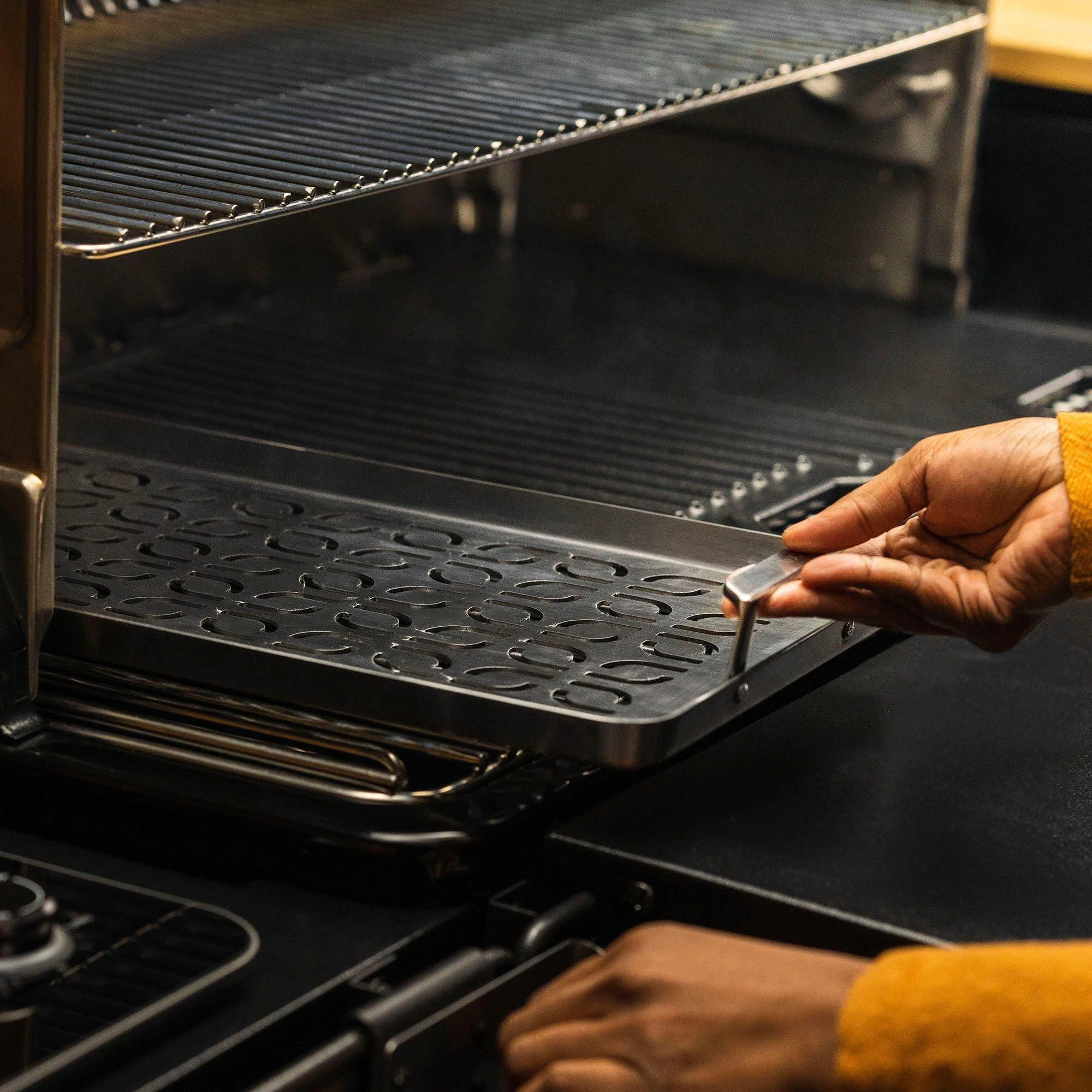 traeger-modifire-fish-veggie-tray-lifestlye-1.jpg