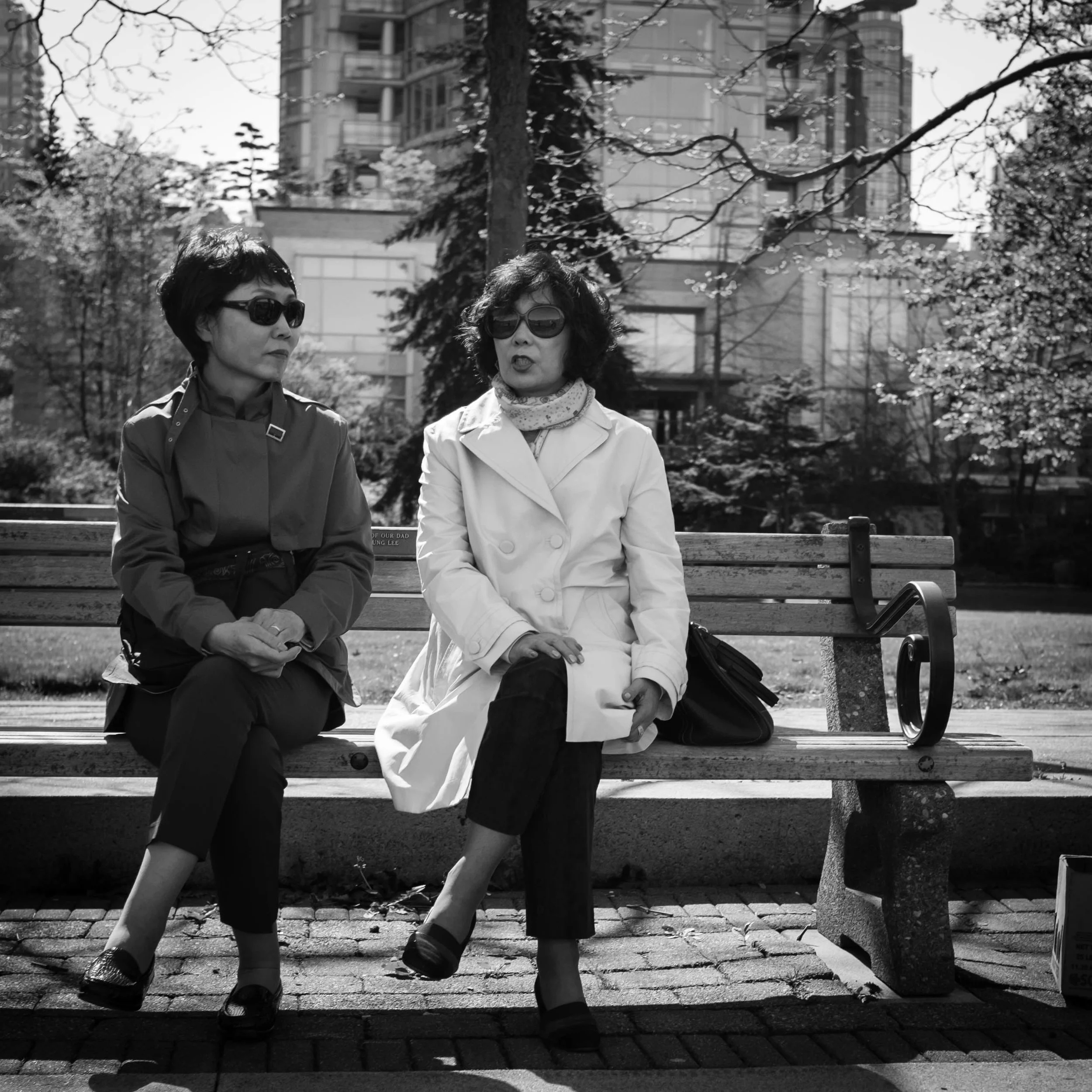 Gossip bench Vancouver Fuji X100T 4.16
