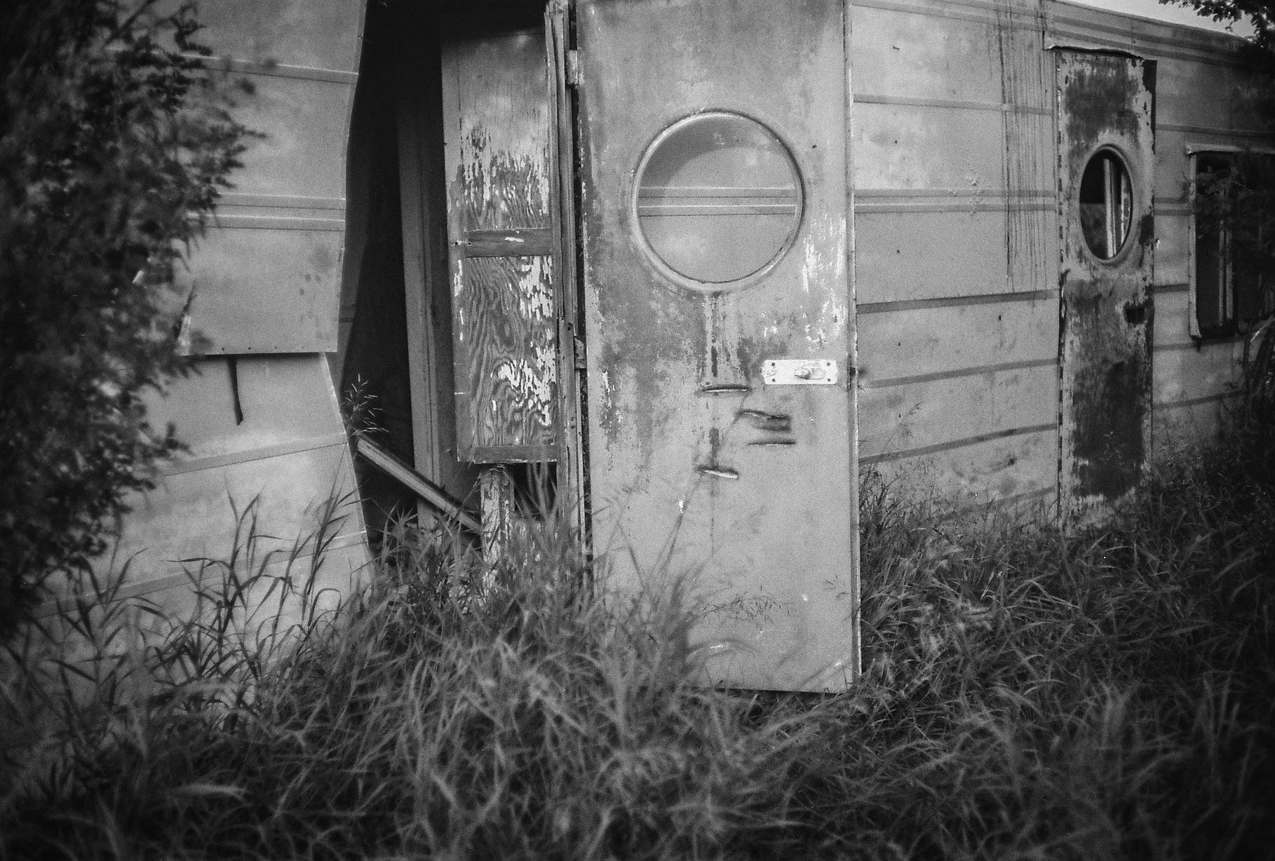  Abandoned trailer Bulwark, Alberta Leica M3, Canon 50mm F1.4 Ilford Pan F Plus 50 film 7.16 