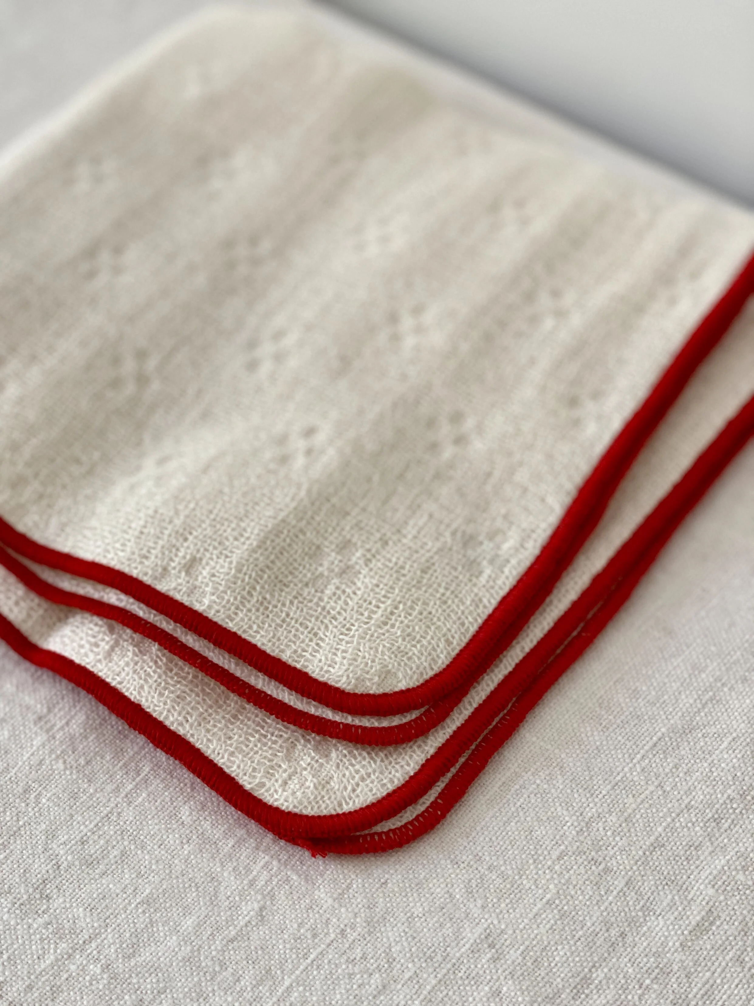 63C58EDB-4ABB-47DA-8D44-0801E45D40D1