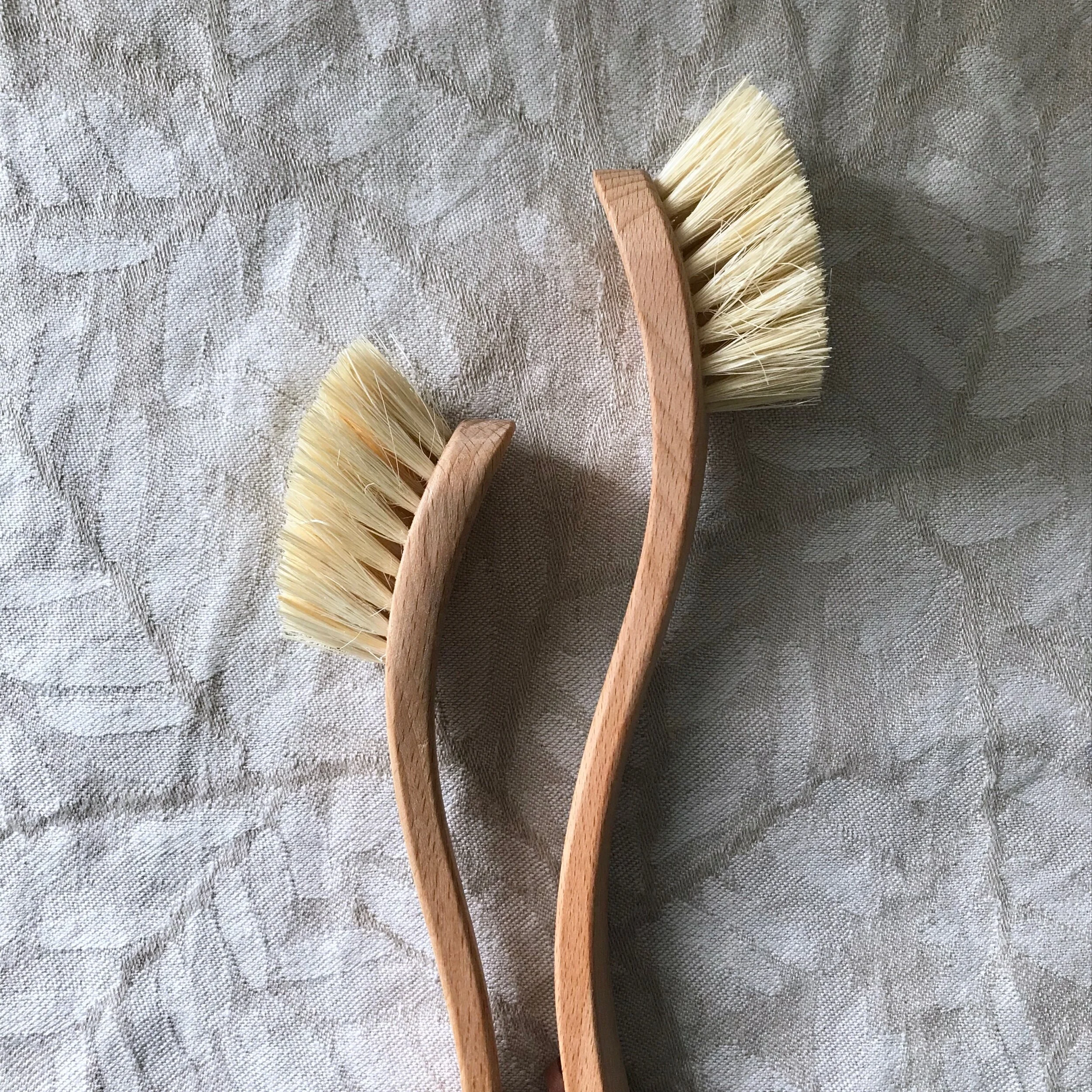 F5E338B5-F70D-4C6F-8203-8AA4D29D5933