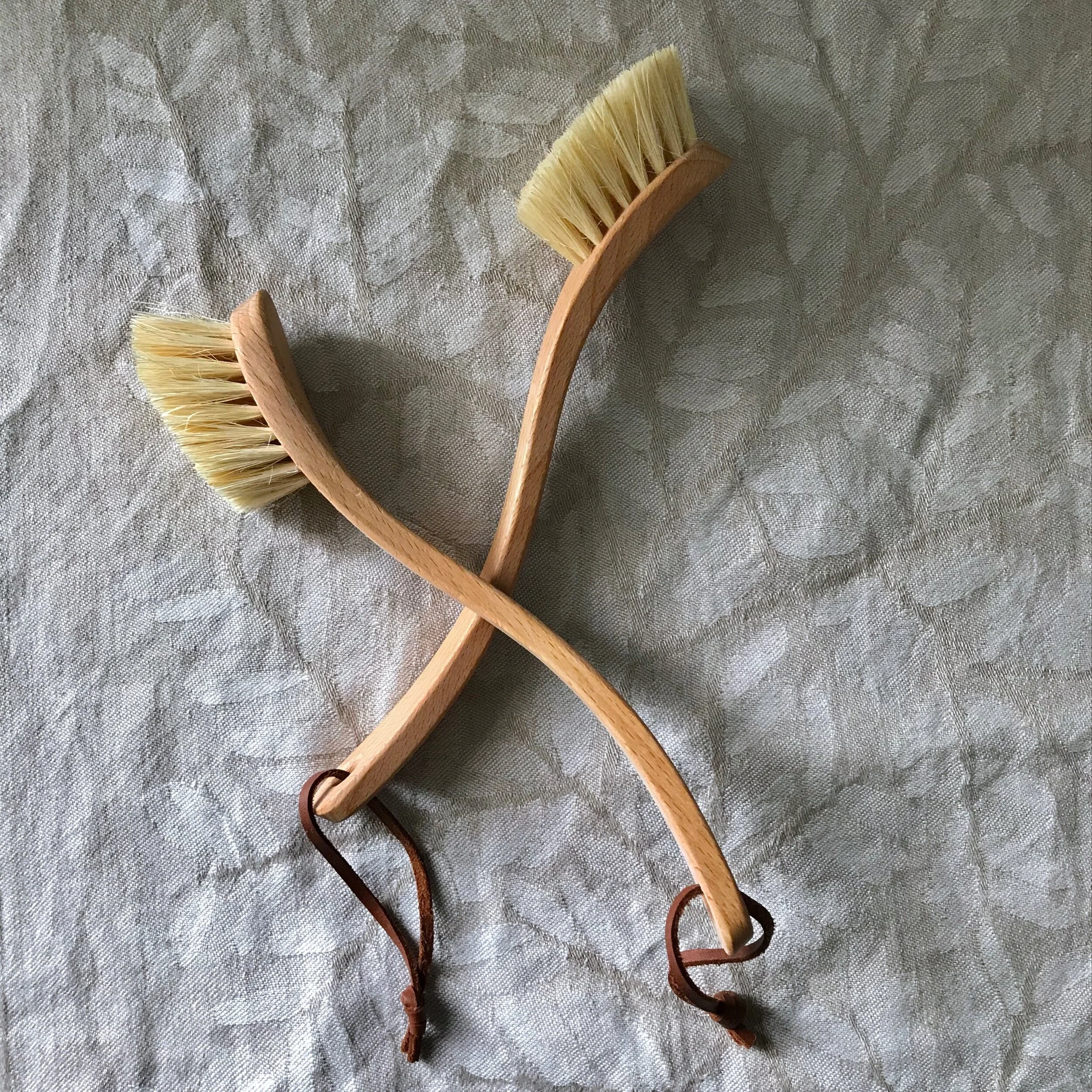 64E28A44-B3F1-48C6-84D4-C6BF7C81C42E