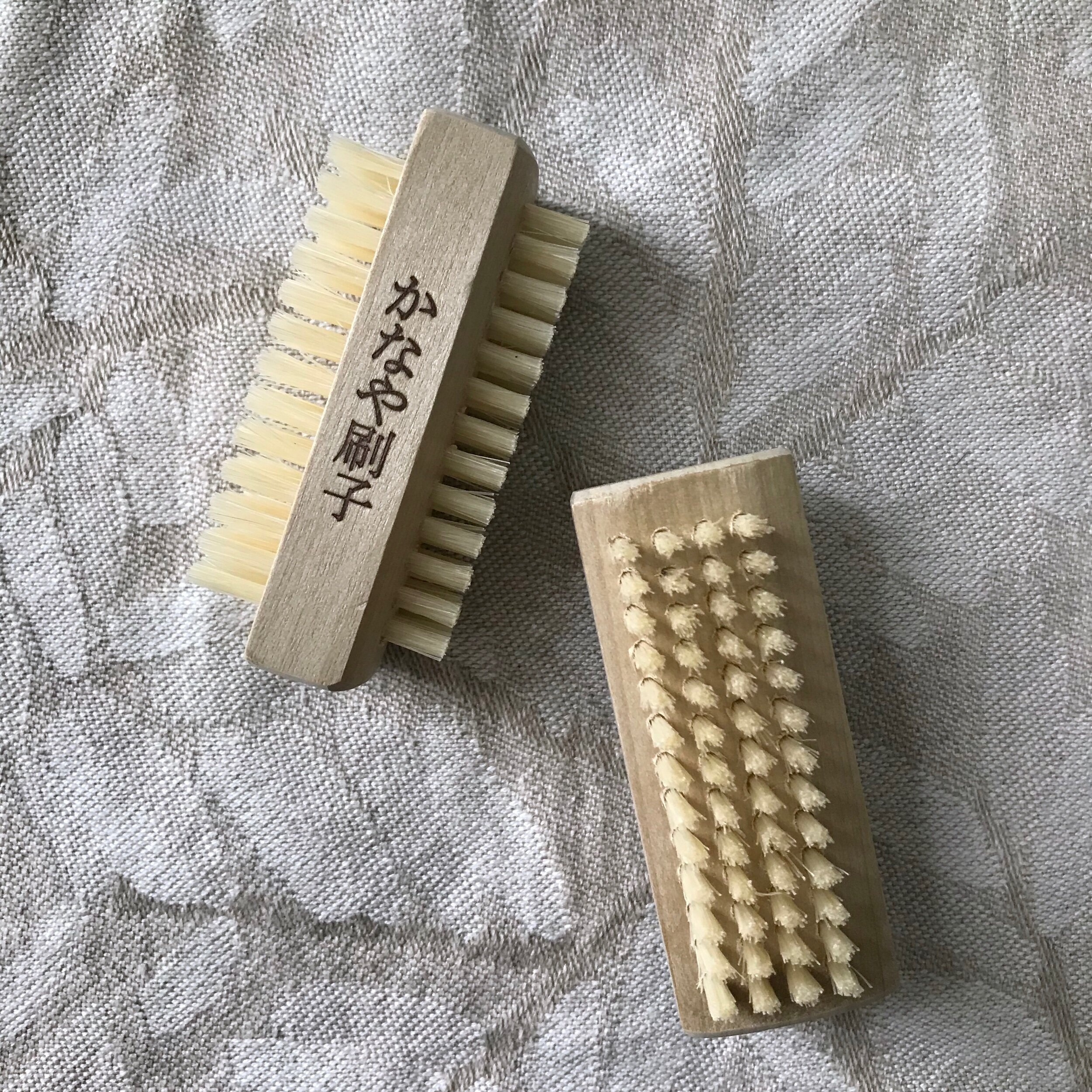 03B72DA4-C325-48CF-BDBB-D67054CFAA65