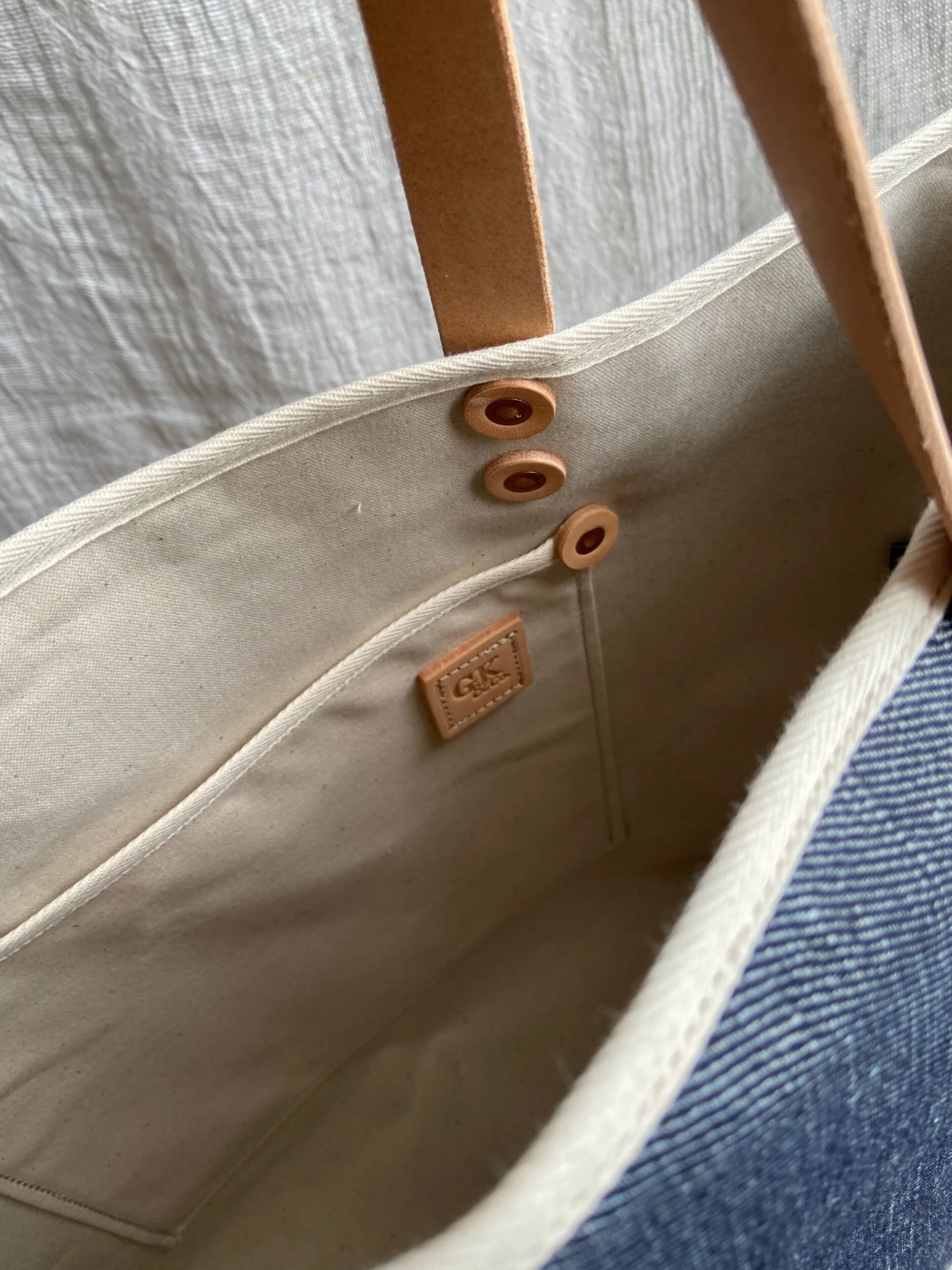 9D3EA4BE-8655-404D-BC96-FE04708776EC