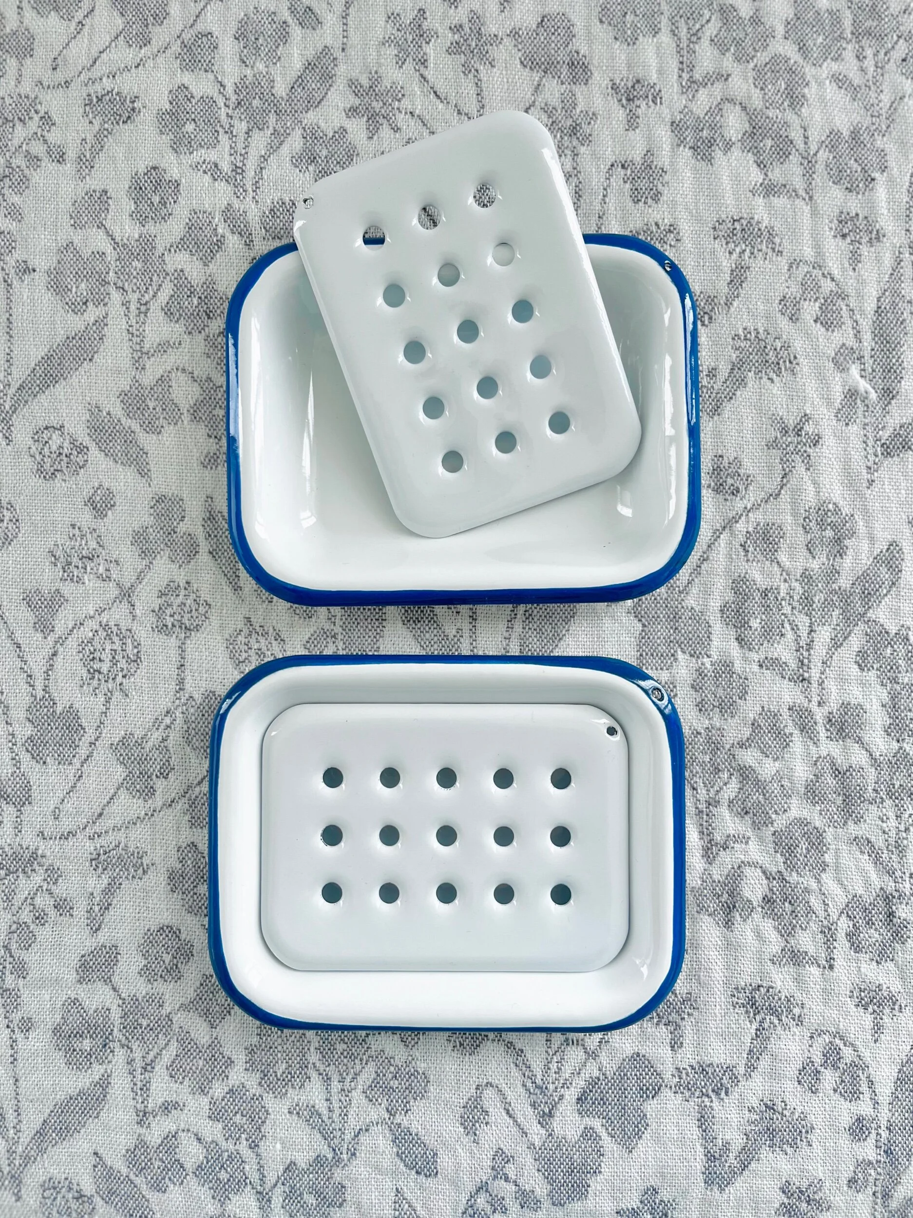 6892BFE0-8048-4698-BB5C-48E4E7628E73