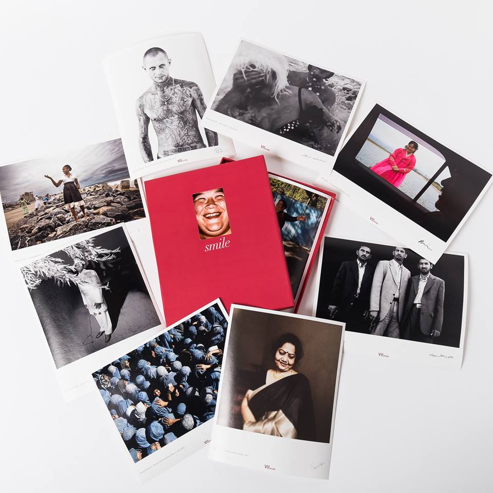 VII Smile print sale