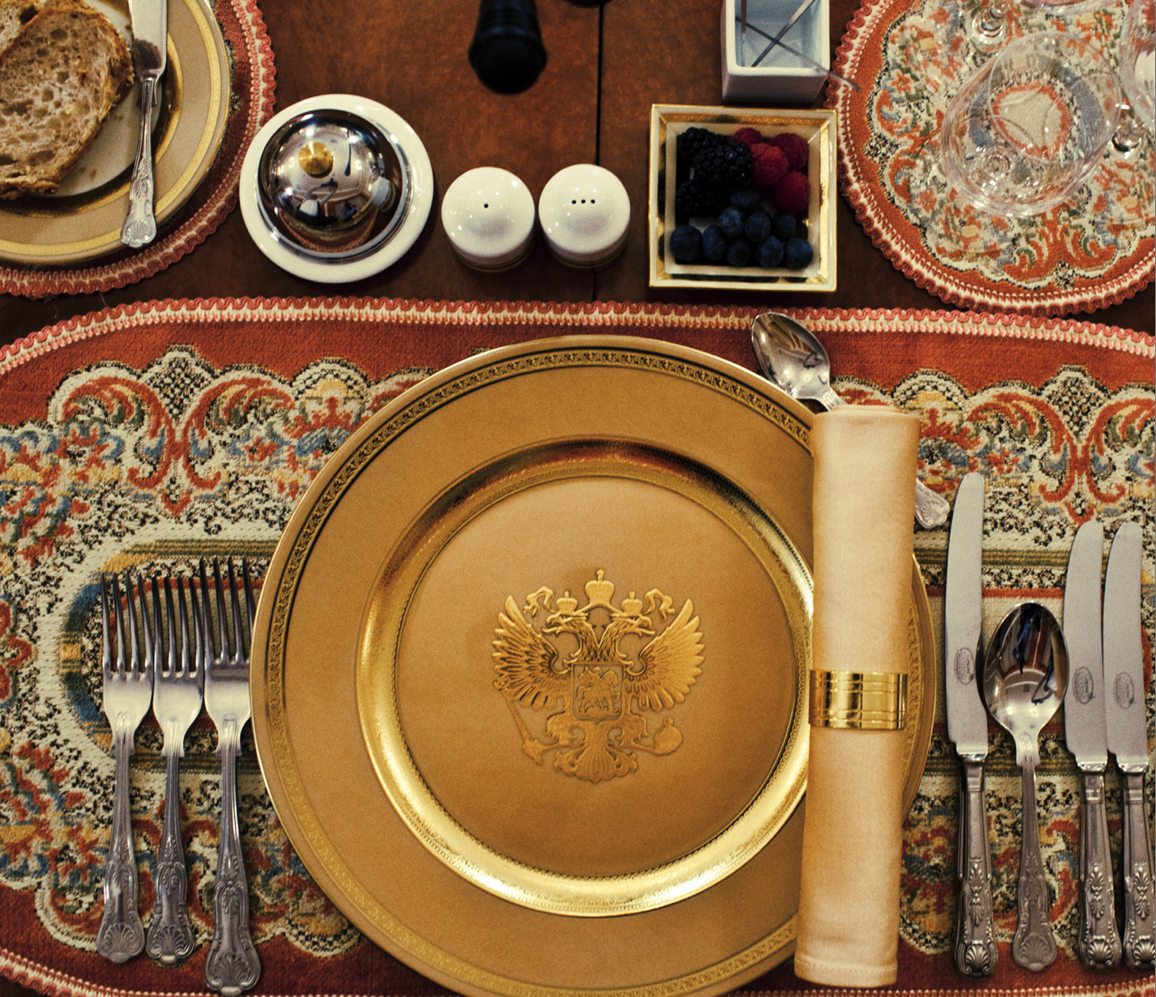 Putin's Table Set 2012