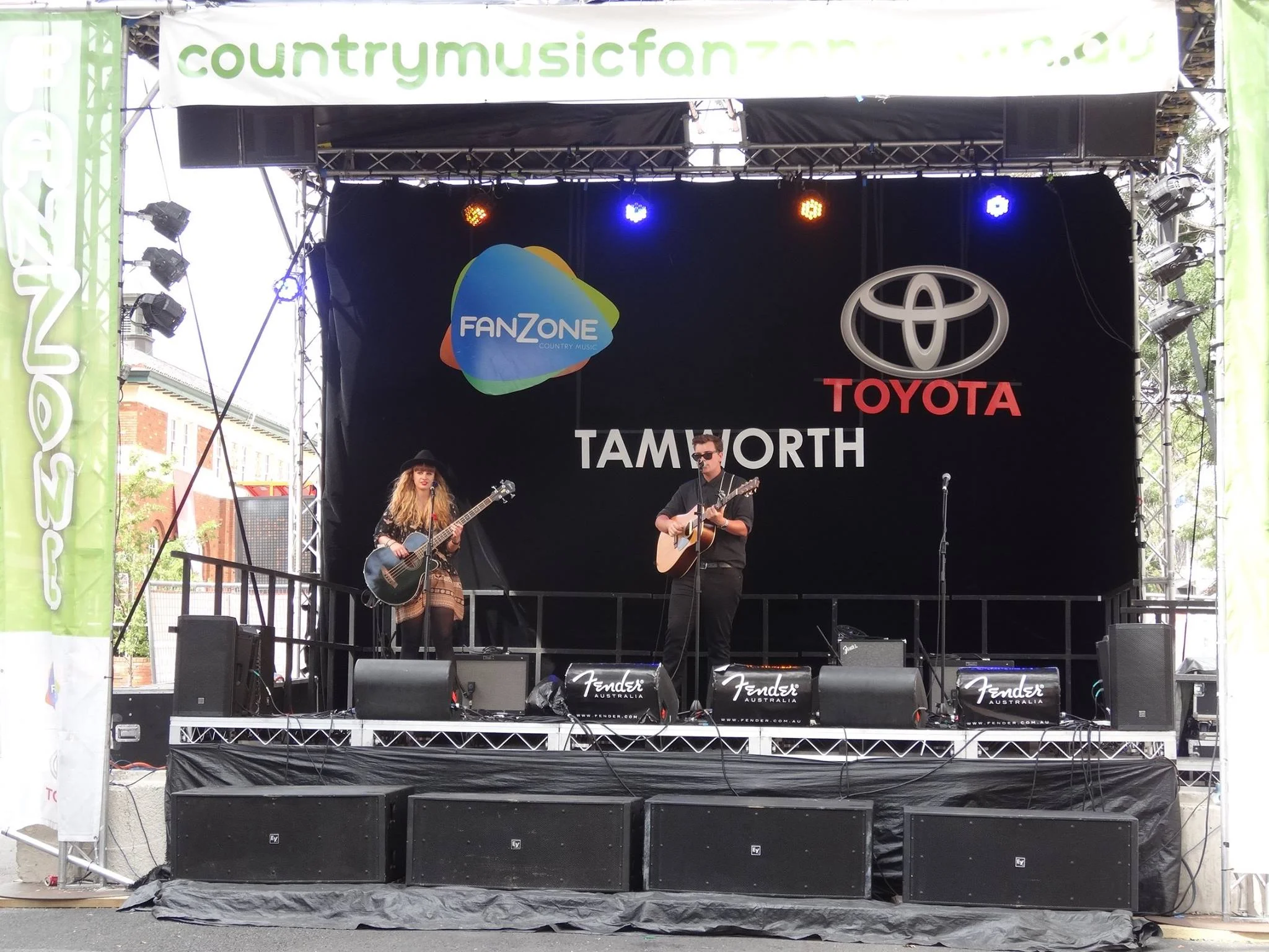 Fanzone Tamworth 2016.jpg