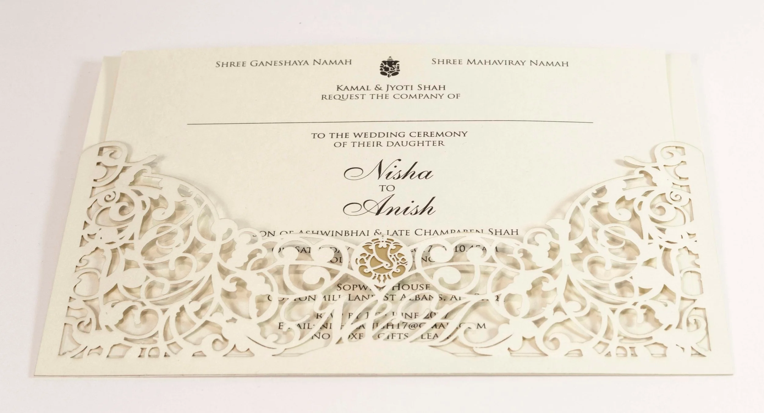 Zara_pocket_wedding_invitations2.jpg