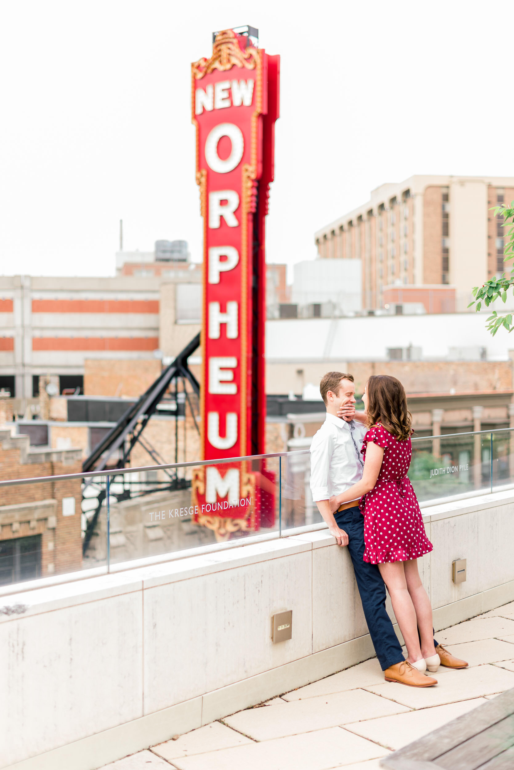 Downtown-Madison-Wisconsin-Engagement-Photos.jpg